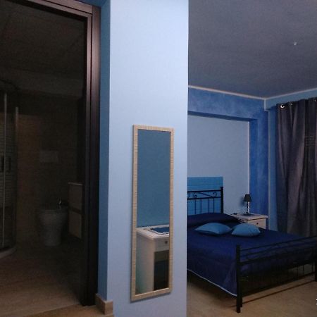 סוריאנו נל צ'ימינו Alloggio Blu Nel Cuore Di Soriano מראה חיצוני תמונה