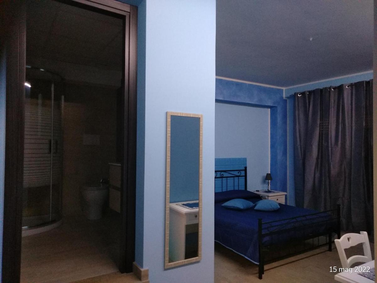 סוריאנו נל צ'ימינו Alloggio Blu Nel Cuore Di Soriano מראה חיצוני תמונה